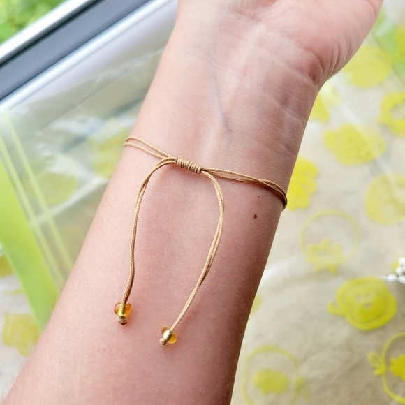 Handmade Dainty Tan Adjustable Bead Bracelet - Picture 4 of 4